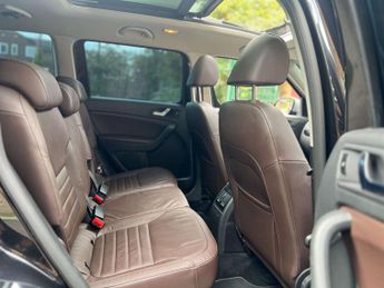 SKODA YETI 2.0 Yeti Outdoor Laurin & Klement TDI SCR 4x4 Semi-Auto 4WD 5dr