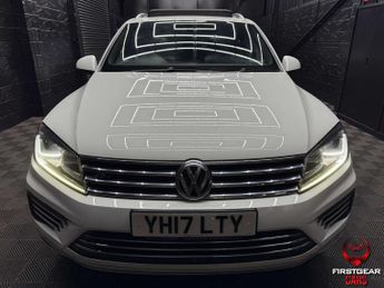 Volkswagen TOUAREG 3.0 TDI V6 BlueMotion Tech R-Line Plus SUV 5dr Diesel Tiptronic 