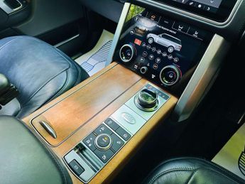 LAND ROVER RANGE ROVER 5.0 Range Rover Autobiography V8 S/C Auto 4WD 5dr