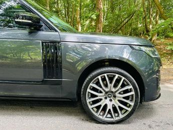 LAND ROVER RANGE ROVER 5.0 Range Rover Autobiography V8 S/C Auto 4WD 5dr
