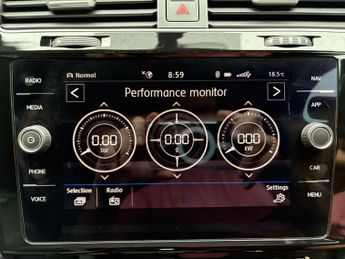 VOLKSWAGEN GOLF 1.5 Golf R-Line TSi Evo Semi-Auto 5dr