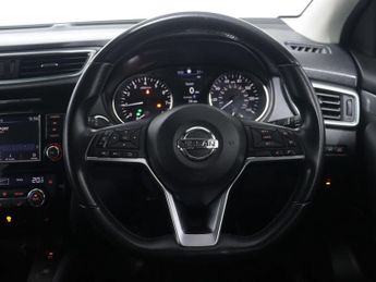 NISSAN QASHQAI 1.3 Qashqai N-Motion DiG-T Semi-Auto 5dr