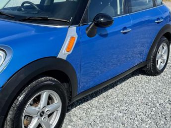 MINI COUNTRYMAN 1.6 Countryman Cooper Auto 5dr