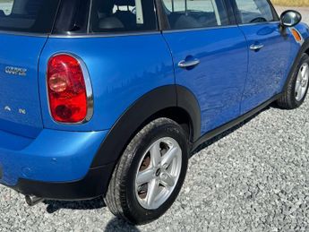 MINI COUNTRYMAN 1.6 Countryman Cooper Auto 5dr