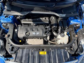 MINI COUNTRYMAN 1.6 Countryman Cooper Auto 5dr