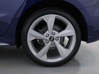 AUDI A3 1.4 A3 Sportback 40 TFSI S Line E Semi-Auto 5dr