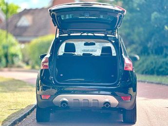 FORD KUGA 2.5 Kuga Titanium T Auto 4WD 5dr