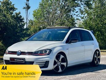 Volkswagen Golf GTi 2.0 Golf GTi Semi-Auto 5dr