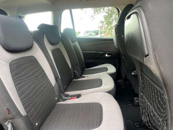 CITROEN C4 PICASSO 1.6 C4 Grand Picasso VTR+ e-HDi Semi-Auto 5dr