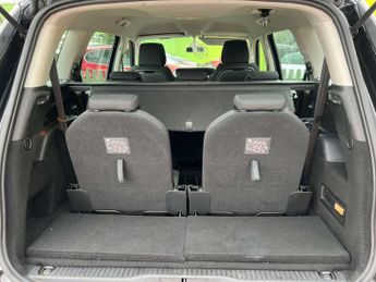 CITROEN C4 PICASSO 1.6 C4 Grand Picasso VTR+ e-HDi Semi-Auto 5dr