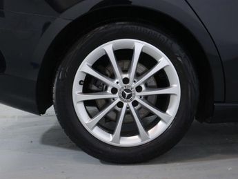 MERCEDES-BENZ A-CLASS 1.3 A 200 Sport Exeutive Auto 4dr