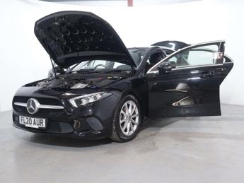 MERCEDES-BENZ A-CLASS 1.3 A 200 Sport Exeutive Auto 4dr