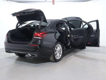 MERCEDES-BENZ A-CLASS 1.3 A 200 Sport Exeutive Auto 4dr
