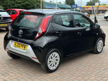 TOYOTA AYGO 1.0 Aygo X-Play VVT-i CVT 5dr