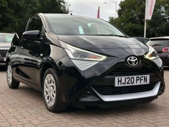 TOYOTA AYGO 1.0 Aygo X-Play VVT-i CVT 5dr
