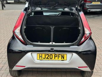 TOYOTA AYGO 1.0 Aygo X-Play VVT-i CVT 5dr
