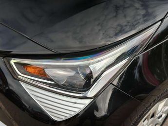 TOYOTA AYGO 1.0 Aygo X-Play VVT-i CVT 5dr