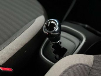 TOYOTA AYGO 1.0 Aygo X-Play VVT-i CVT 5dr