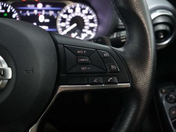 NISSAN JUKE 1.0 Juke N-Connecta DiG-T Semi-Auto 5dr