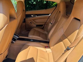 Porsche PANAMERA 4.8 Panamera 4s Semi-Auto 4WD 5dr