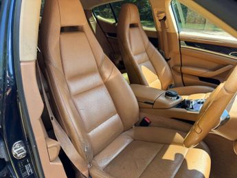 Porsche PANAMERA 4.8 Panamera 4s Semi-Auto 4WD 5dr