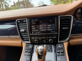 Porsche PANAMERA 4.8 Panamera 4s Semi-Auto 4WD 5dr