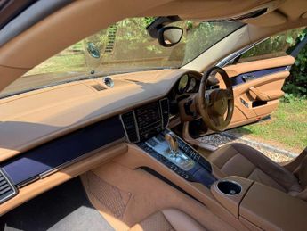 Porsche PANAMERA 4.8 Panamera 4s Semi-Auto 4WD 5dr