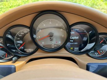 Porsche PANAMERA 4.8 Panamera 4s Semi-Auto 4WD 5dr