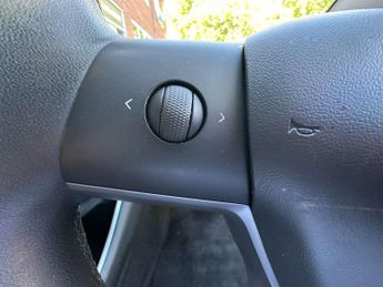 TESLA MODEL 3 Model 3 Long Range AWD 4WD 4dr