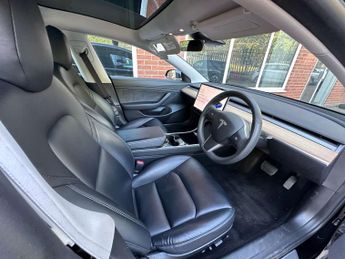 TESLA MODEL 3 Model 3 Long Range AWD 4WD 4dr