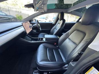 TESLA MODEL 3 Model 3 Long Range AWD 4WD 4dr