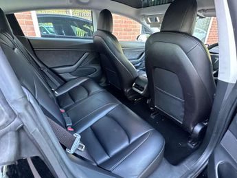 TESLA MODEL 3 Model 3 Long Range AWD 4WD 4dr