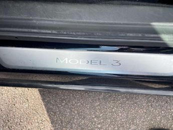 TESLA MODEL 3 Model 3 Long Range AWD 4WD 4dr