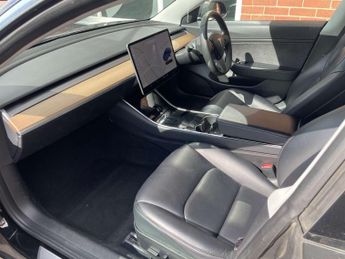 TESLA MODEL 3 Model 3 Long Range AWD 4WD 4dr