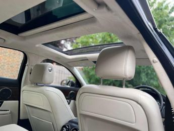 JAGUAR XJ 3.0 XJ Portfolio V6 D Auto 4dr