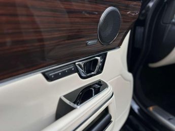 JAGUAR XJ 3.0 XJ Portfolio V6 D Auto 4dr