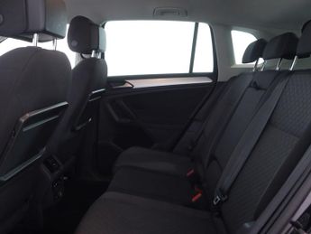 VOLKSWAGEN TIGUAN 1.5 TIGUAN MATCH TSI EVO S-A 5dr