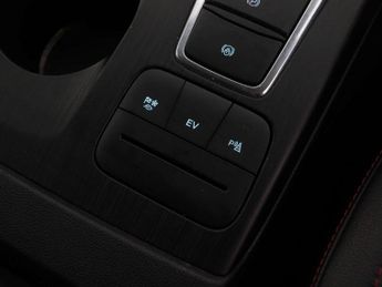FORD KUGA 2.5 Kuga ST-Line PHEV CVT 5dr