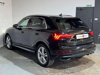Audi Q3 1.5 Q3 S Line 35 TFSI MHEV Semi-Auto 5dr