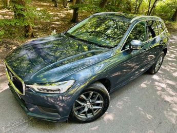 VOLVO XC60 2.0 XC60 Momentum B4 MHEV AWD Auto 4WD 5dr