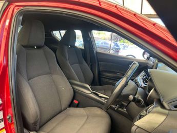 TOYOTA C-HR 1.8 C-HR Icon HEV CVT 5dr