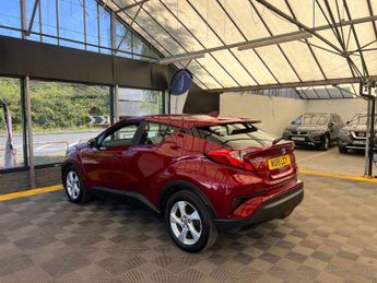 TOYOTA C-HR 1.8 C-HR Icon HEV CVT 5dr