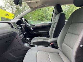 VOLKSWAGEN GOLF SV 1.6 Golf SV SE TDI Semi-Auto 5dr
