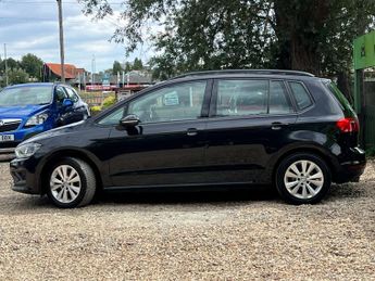 VOLKSWAGEN GOLF SV 1.6 Golf SV SE TDI Semi-Auto 5dr