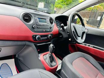 HYUNDAI I10 1.2 i10 Premium Auto 5dr