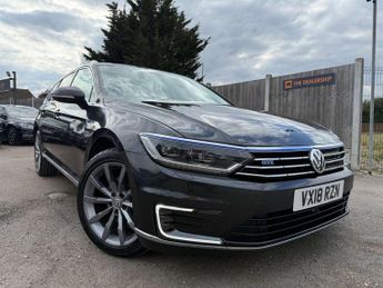 VOLKSWAGEN PASSAT 1.4 Passat GTe Advance Semi-Auto 5dr