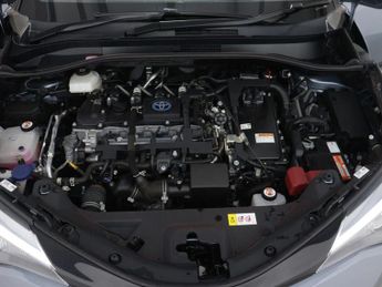 TOYOTA C-HR 1.8 C-HR Icon HEV CVT 5dr