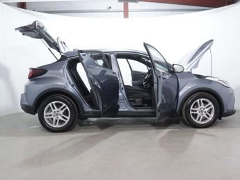TOYOTA C-HR 1.8 C-HR Icon HEV CVT 5dr