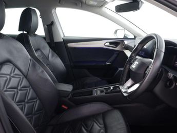 SEAT LEON 1.0 Leon Xcellence Luxury eTSI Semi-Auto 5dr