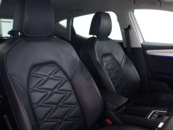 SEAT LEON 1.0 Leon Xcellence Luxury eTSI Semi-Auto 5dr
